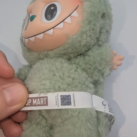 Exciting Macaron - Green Grape - Labubu Pop Mart - Picture 6 of 12